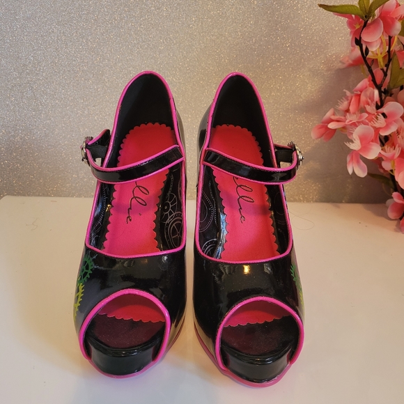 Size 9 Brand New Ellie Steam Punk Heels - Picture 2 of 5